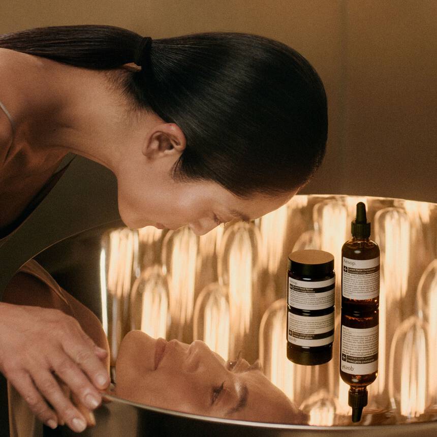 【新品未使用】 Aesop イソップ Lucent Facial Essence Amazon.co.jp: Aesop Lucent Facial Essence (60mL) : Beauty